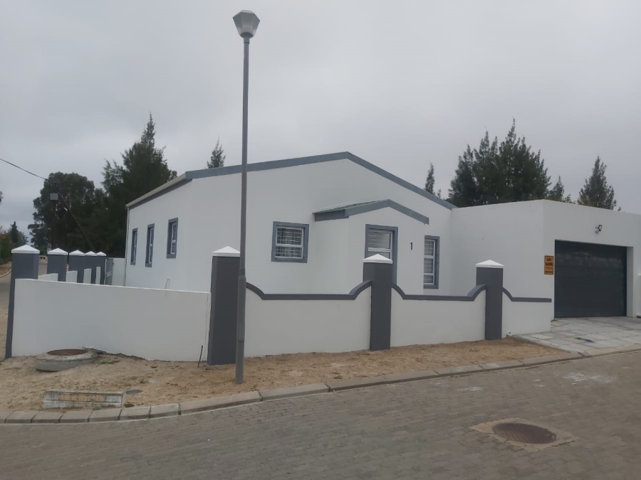 4 Bedroom Property for Sale in Hopefield Western Cape